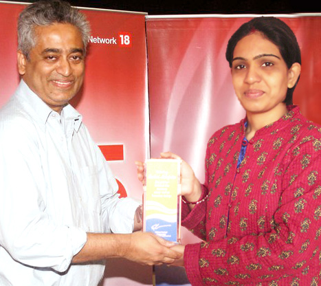 rashmiji getting award